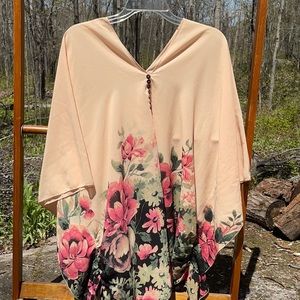 Classic Fashion Collection Women’s Flowy Top